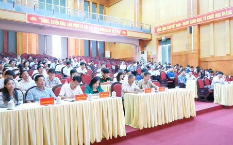 HỘI NGHỊ SƠ KẾT TÌNH HÌNH THỰC HIỆN NHIỆM VỤ 9 THÁNG, TRIỂN KHAI NHIỆM VỤ 3 THÁNG CUỐI 2023, ĐỊNH HƯỚNG CHỈ TIÊU KINH TẾ, XÃ HỘI NĂM 2024